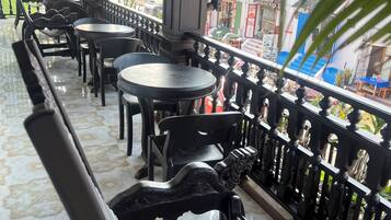 Habitación doble Deluxe, balcón | Terraza o patio