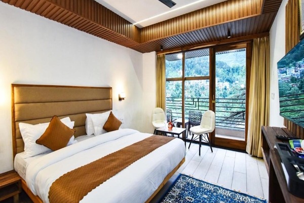 Escritorio y espacio para trabajar con un portátil