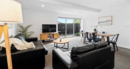 Residential Retreat-Groups & Corporate. Sleeps 15.