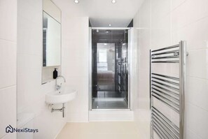 Dusche, Haartrockner