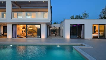 Villa, con acceso para personas discapacitadas | 4 habitaciones y internet