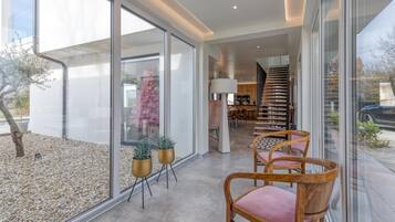 Biệt thự, phù hợp cho người khuyết tật | 4 phòng ngủ, truy cập Internet tốc độ cao