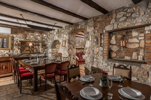 Villa | Internet