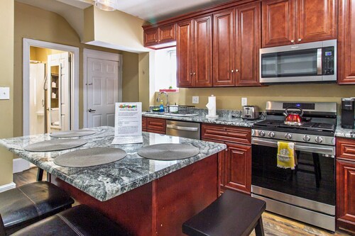 Convenience & comfort awaits in this stylish 2-Bed/2-Bath in the heart of The Main Line. Bedrooms and 1 bathroom are on the 1st floor, the washer and dryer and the 2nd bathroom are in the basement.