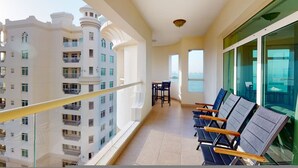 House, Accessible | 3 bedrooms - Al Dabas Beach Views 3BD Sleeps 6 Beachfront (Dubai)