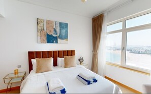 Apartment | 3 bedrooms - Al Haseer Beach Views - 3 Beds Palm Holiday Apt (Dubai)