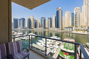 Room - Luxurious Waterfront Stay at Al Majara Dubai Marina (Dubai)