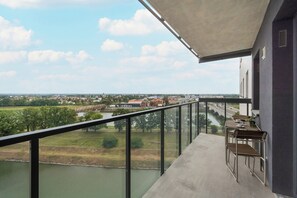 Studio, Terrace | Balcony