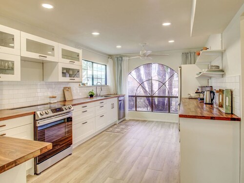 Royale Living in the Heart of Phoenix