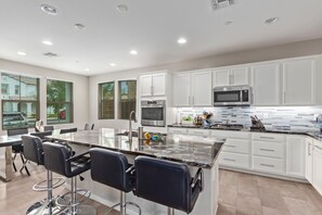 4 عدّة غرف نوم