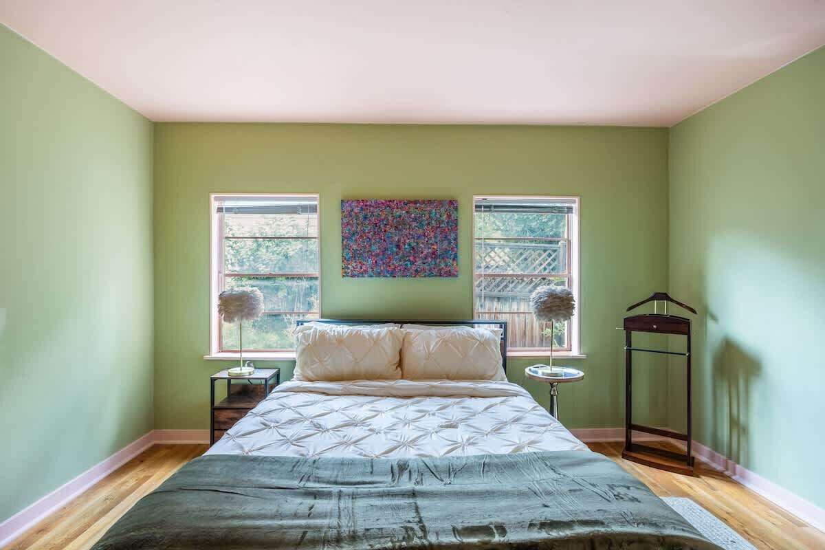 2 bedrooms, desk, iron/ironing board, free WiFi