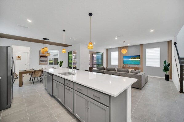 Interior - Beautiful 6 Bed Pool Home with Game Room-2358SWW (Kissimmee)