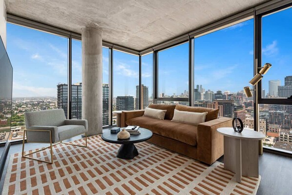 TV, stereo, offices