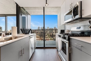Fridge, microwave, oven, stovetop