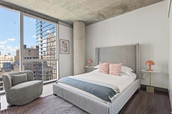 2 habitaciones, tabla de planchar con plancha, cuna de viaje y wifi