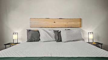 2 slaapkamers, een strijkplank/strijkijzer, wifi, beddengoed