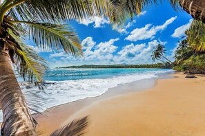 Aan het strand