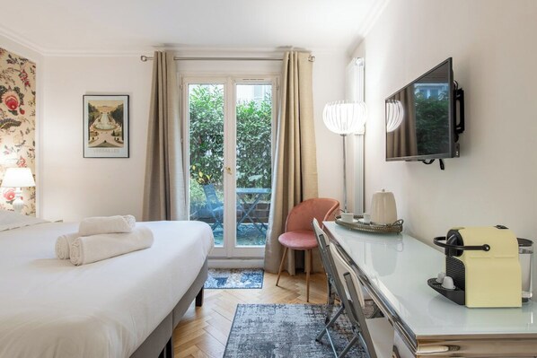 1 chambre, fer et planche Ă repasser, Wi-Fi, draps fournis