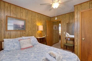 4 bedrooms, iron/ironing board, travel crib, free WiFi