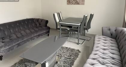 London Bliss Retreat - Superb 3-bed House