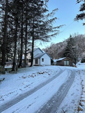 Exterior - Cosy yet spacious Highland Hideaway for 10 (Fort William)