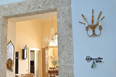 Interior. Casa Antica ed Elegante in Pieno Centro Storico