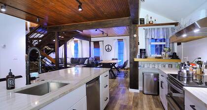 Authentic CB, Historic Remodeled Elk Ave Gem!