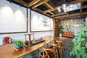 Dining - Wuzhen Xizha Jiurige Homestay (Tongxiang)