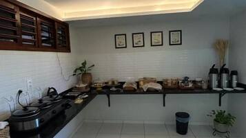 Micro-ondas em uma área comum