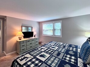4 bedrooms, free WiFi, bed sheets