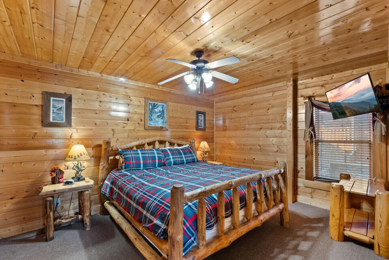 2 soverom, skrivebord, wi-fi (inkludert) og sengetøy