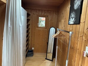 Interior - Central but quietly located, lovely and well furnished flat in Balzers. (Balzers)