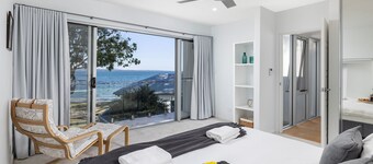 Foreshore Bliss - waterfront luxury accommodation, water views