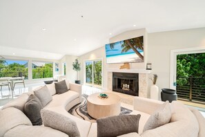 Smart TV - Greek Villa Isle: Luxury Custom-Built Home w/Views (Sanibel)