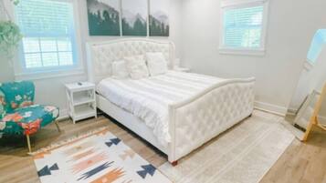 5 bedrooms, iron/ironing board, WiFi, bed sheets