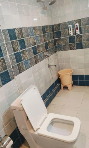 Deluxe Cottage | Bathroom
