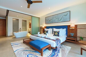 In-room safe, individually furnished, desk, laptop workspace