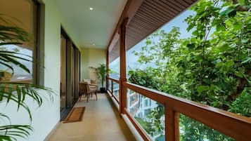 Presidential Family Suite | Balcony