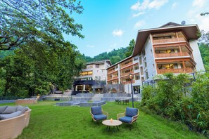 Garden - VILEEN Rishikesh - A Wellness Resort by Ganga Kinare (Rishikesh)