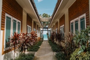 Habitación estándar doble, 1 cama de matrimonio grande, no fumadores | Terraza o patio