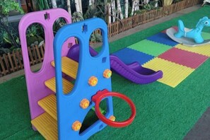 Children's area - Yiyang Hotel (Yiling Wanda Plaza, Yichang Three Gorges Enterprise Base) (Yichang)