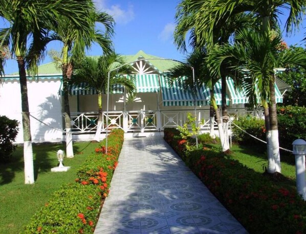 Property grounds - Villa Ludivine 2 (Sainte-Anne, Guadeloupe)