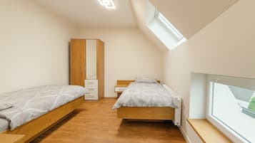 2 bedrooms, WiFi, bed sheets