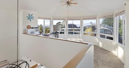 Casa De Marina: 3 BR, 2 BA House in Cambria, Sleeps 6