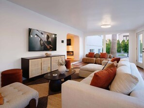 Smart TV, fireplace, offices