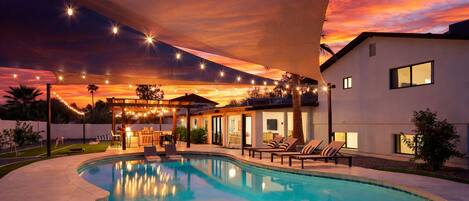 Et oppvarmet basseng