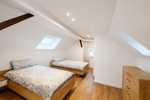2 bedrooms, free WiFi, bed sheets
