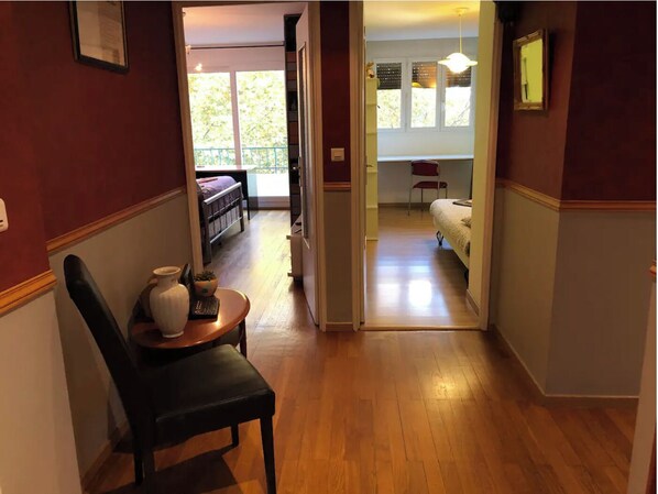 5 Schlafzimmer, Bügeleisen/Bügelbrett, WLAN, Bettwäsche