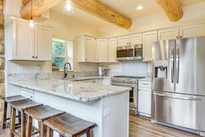 House (3 Bedrooms) | Interior - Log Cabin w/ Wraparound Deck in Breckenridge! (Breckenridge)