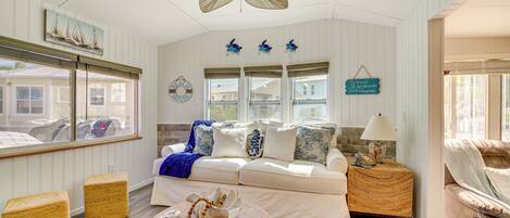 Cottage (2 Bedrooms) | Interior